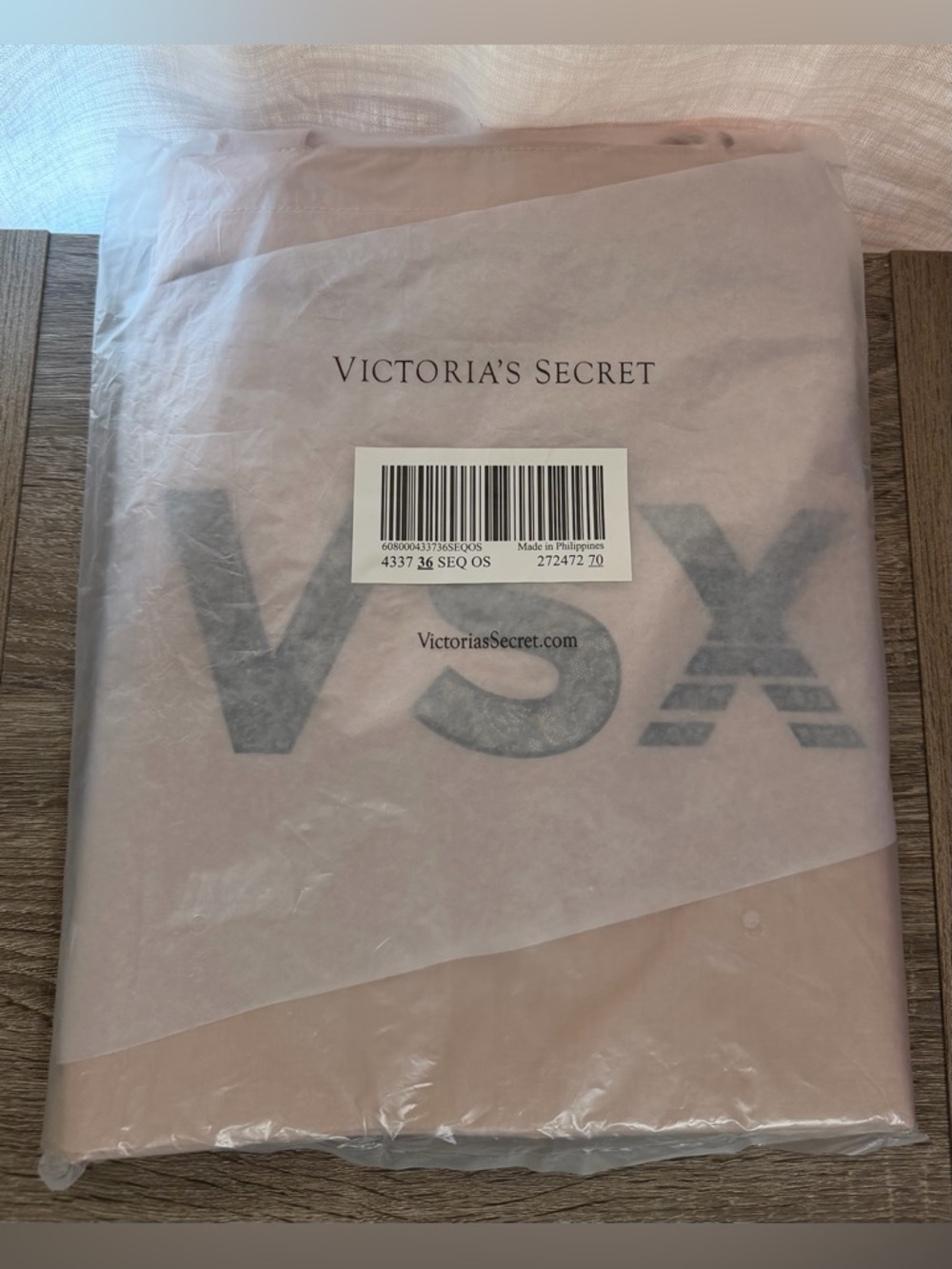Victoria’s Secret VSX Tote Bag - Picture 3 of 4